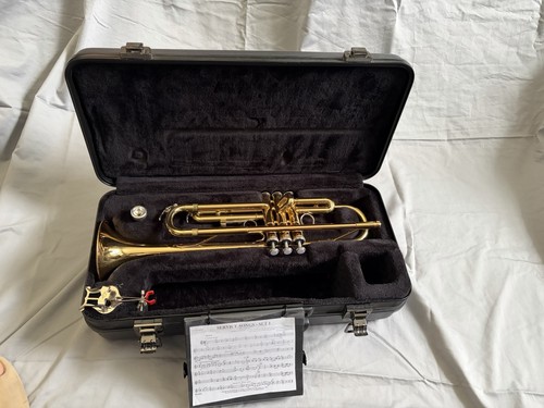 Yamaha YTR200ADII Advantage Series Standard Trumpet - Gold