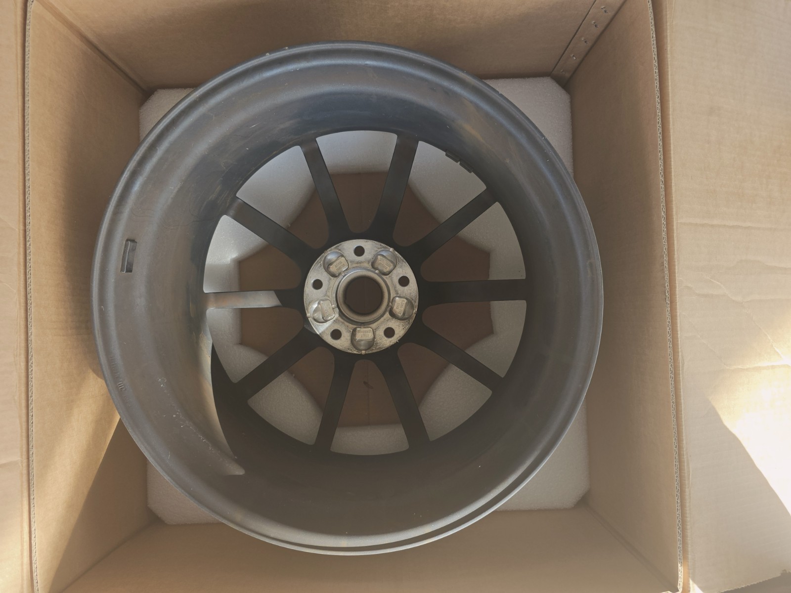 2018-2021 Aston Martin Vantage 20" 20x9 Front Rim 10 Spoke Wheel ET48 Oem -23-C