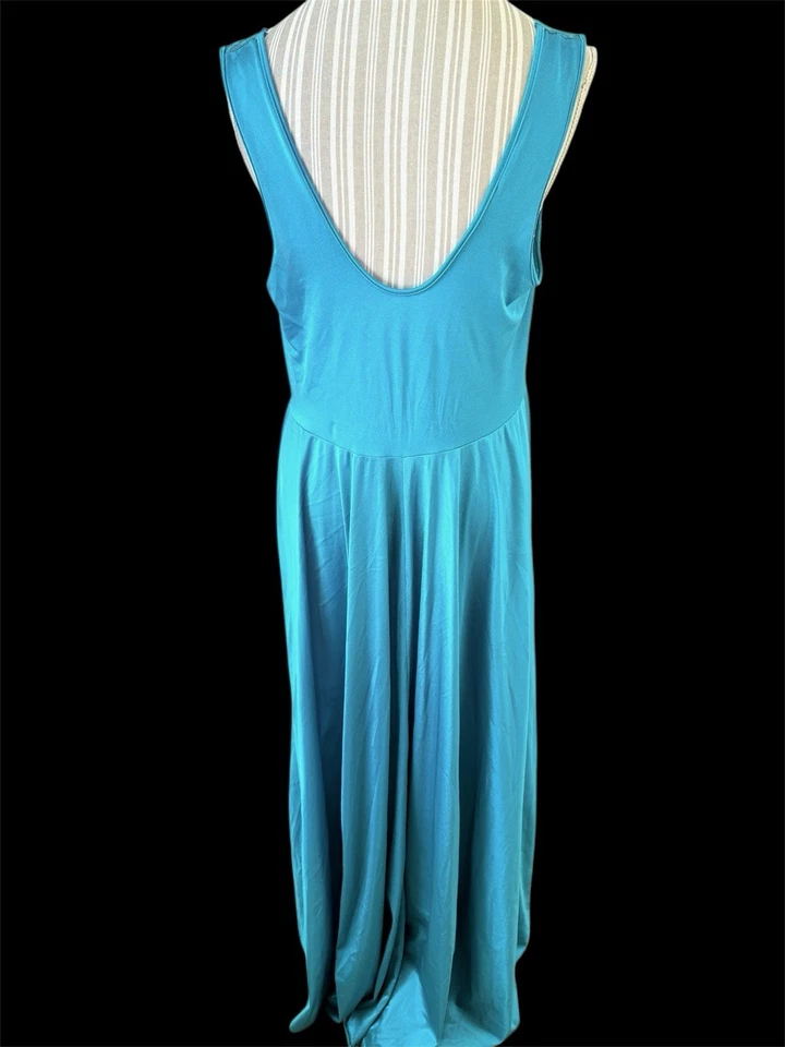 Vintage 80s Lady Cameo Dallas Teal Nylon Full Sweep Nightgown RARE 1X 2X - Image 4 of 4