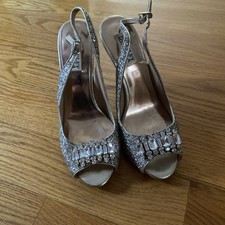 BADGLEY MISCHKA Heel Rhinestone Sandals Womens Size 8 Gold