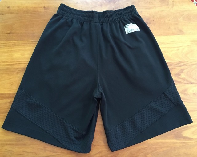 rn 56323 ca 05553 shorts
