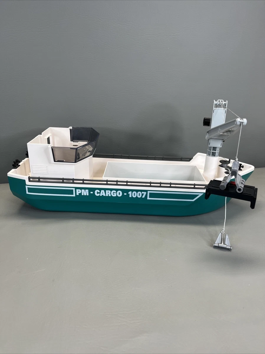 Playmobil cargo ship outlet with loading crane