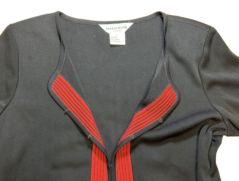 Exclusively Misook Petite Black Cardigan Sweater Hook Eye Red Acrylic