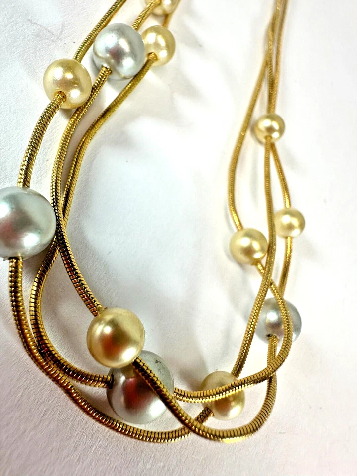 Collar Misaki Monaco Perla Multistrand Gris Champán Color Estación Flotante Foto 2 de 4