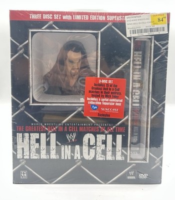 WWE Hell in a Cell Gift Set w/ Undertaker Bust   Limited Edition FYE NEW SEALED
