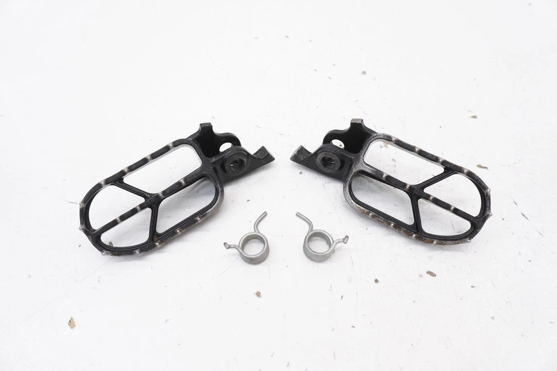 CRF250R CRF450R Footpegs OEM Foot Rest Peg Pegs Springs Honda CRF M11