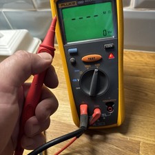 Fluke 1503 Insulation Resistance Meter with TPX165 remote test probe 