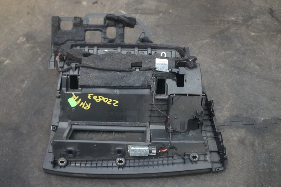 Porta-luvas compartimento painel preto 8W1880302 6cv fabricante de equipamento original Audi S5 2018-22 - Imagem 4 de 4