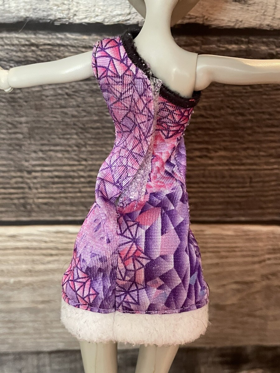 MONSTER HIGH DOLL ABBEY BOMINABLE SCARIS CITY OF FRIGHTS DRESS