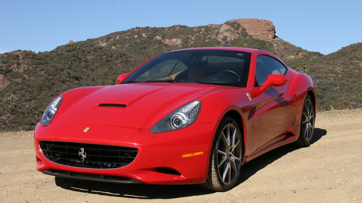 Ferrari California, Windshield Glass, New Aftermarket, P/N 69754900