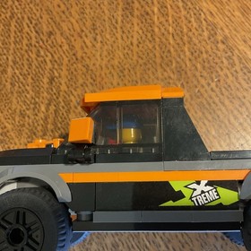 LEGO Xtreme Stunts: Pick Up Truck With Mini Figure Driver
