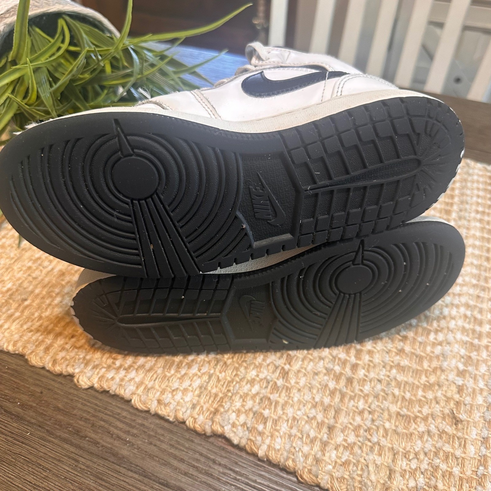 Air Jordan 1 Mid White Black- Youth Sneakers 2023  DQ8423-132 Shoes Size 5Y thumbnail 11