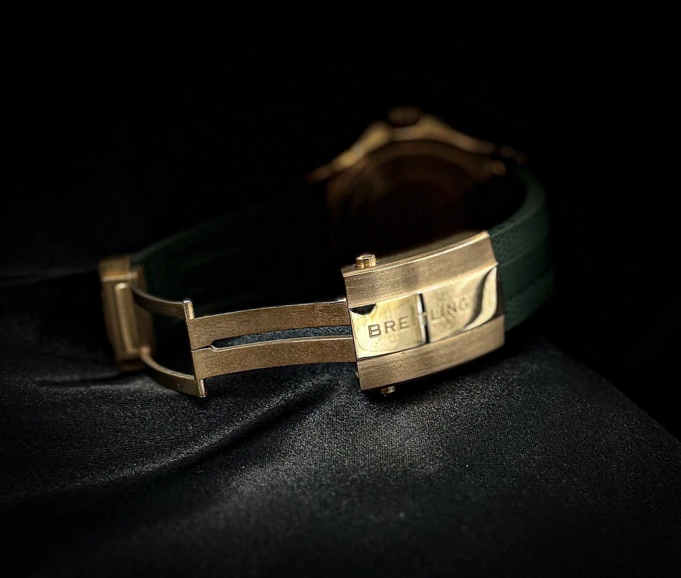 Reloj automático Breitling Superocean para hombre 42 esfera verde bronce N17375201L1S1 Foto 3 de 4