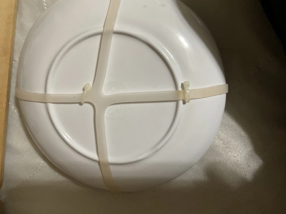 Juego de 4 Platos de Aperitivo Rojo Camión Transporte Árbol Melamina Nuevo con Etiquetas. 6,5 pulgadas Foto 4 de 4