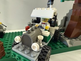 LEGO Adventurers: Dino Research Compound (5987) Incomplete