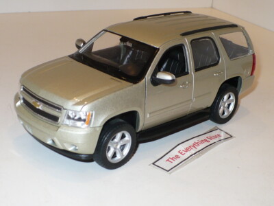 WELLY 2008 CHEVY TAHOE LT SUV 1:24 SCALE LIGHT GOLD FREE SHIP | eBay
