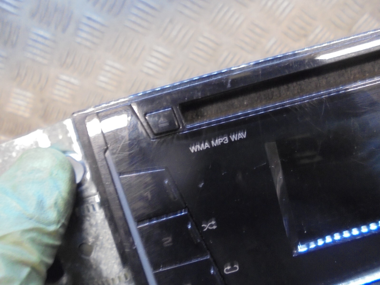 JVC KWR510 DOUBLE DIN CAR STEREO WMA MP3 WAV AUX USB INS ISO CABLE eBay