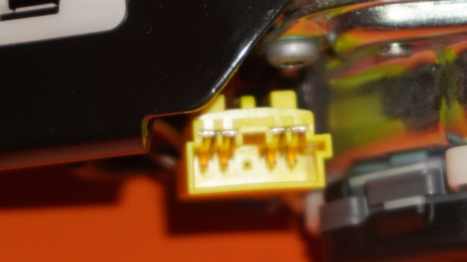 РЕМЕНЬ БЕЗОПАСНОСТИ MERCEDES BENZ C300 ПЕРЕДНИЙ ПРАВЫЙ 2015 2016 2017 2018 A2058606600 OEM - Изображение 3 из 4