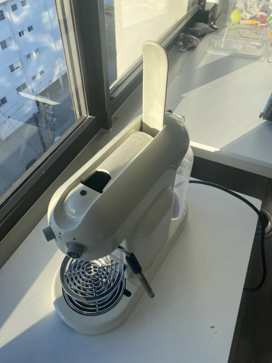 【美品】　ネスプレッソ Maestria d500 ホワイト Nespresso Maestria D500 Espresso Maker, Crema : Amazon.com.au