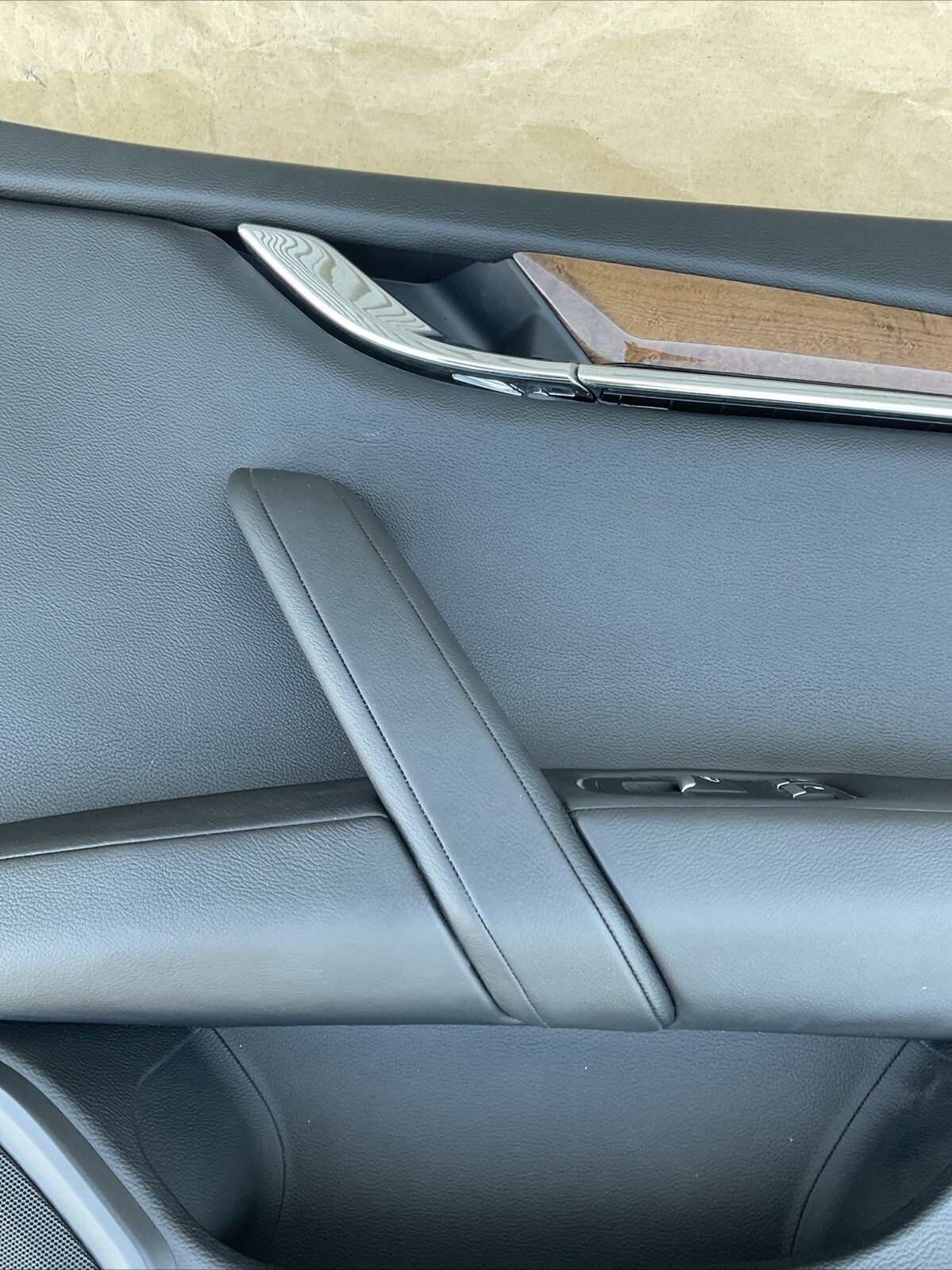 2014-2018 MASERATI QUATTROPORTE FRONT RIGHT SIDE INTERIOR DOOR PANEL TRIM OEM