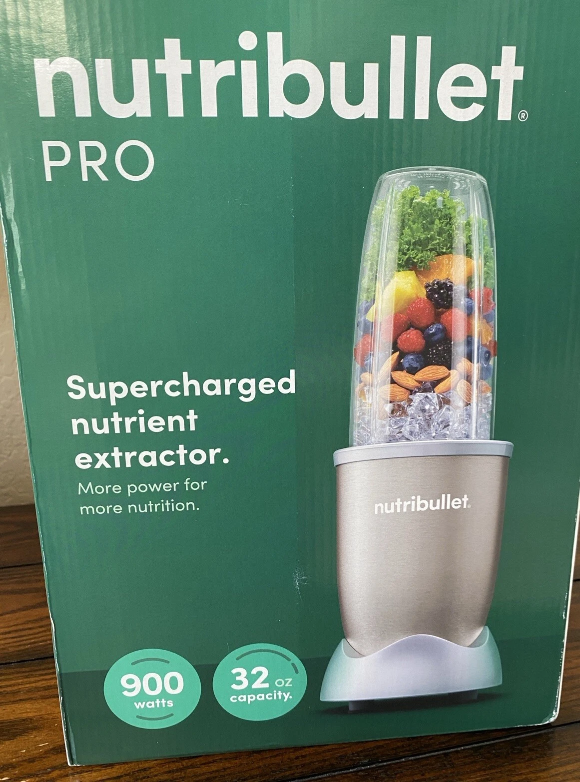Nutribullet Pro 900 Watts Powerful Nutrient Extractor 32oz Capacity NEW