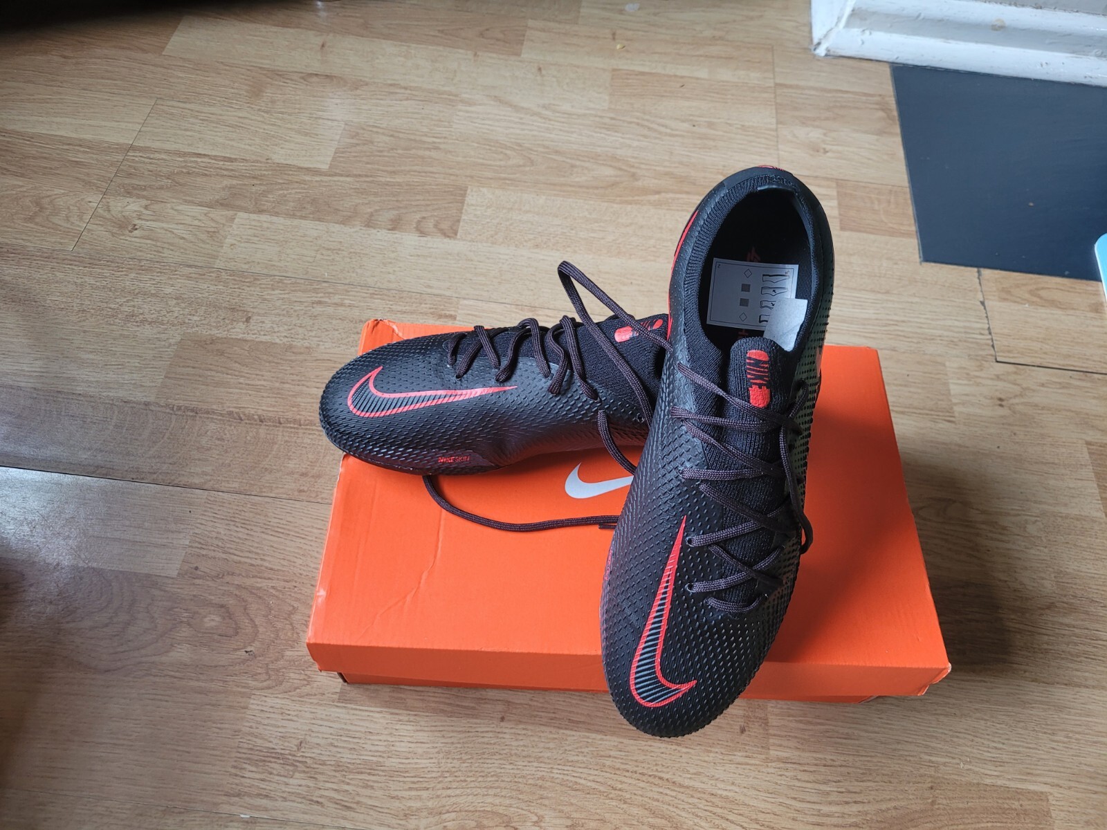 nike phantom gt size 8