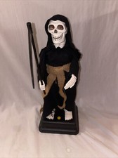 1995 Halloween Grim Reaper 15" Animated Table Top Talks And Eyes Light Up