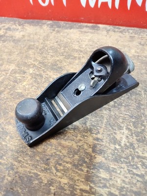 Stanley No. 220 Block Plane Woodworking Plane with Stanley Blade