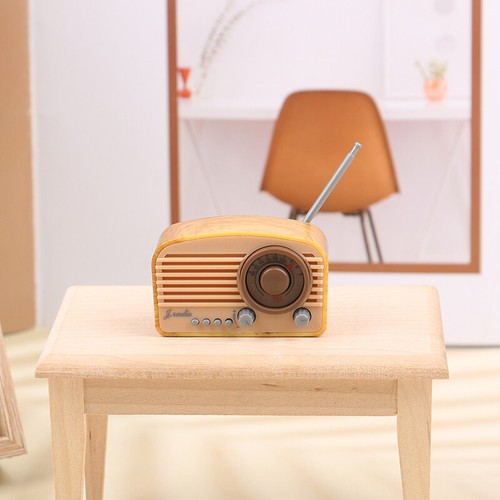 Miniature Retro Radio Model - Black, 1.7 Inch, Dollhouse Accessory & Fairy Garden Decor