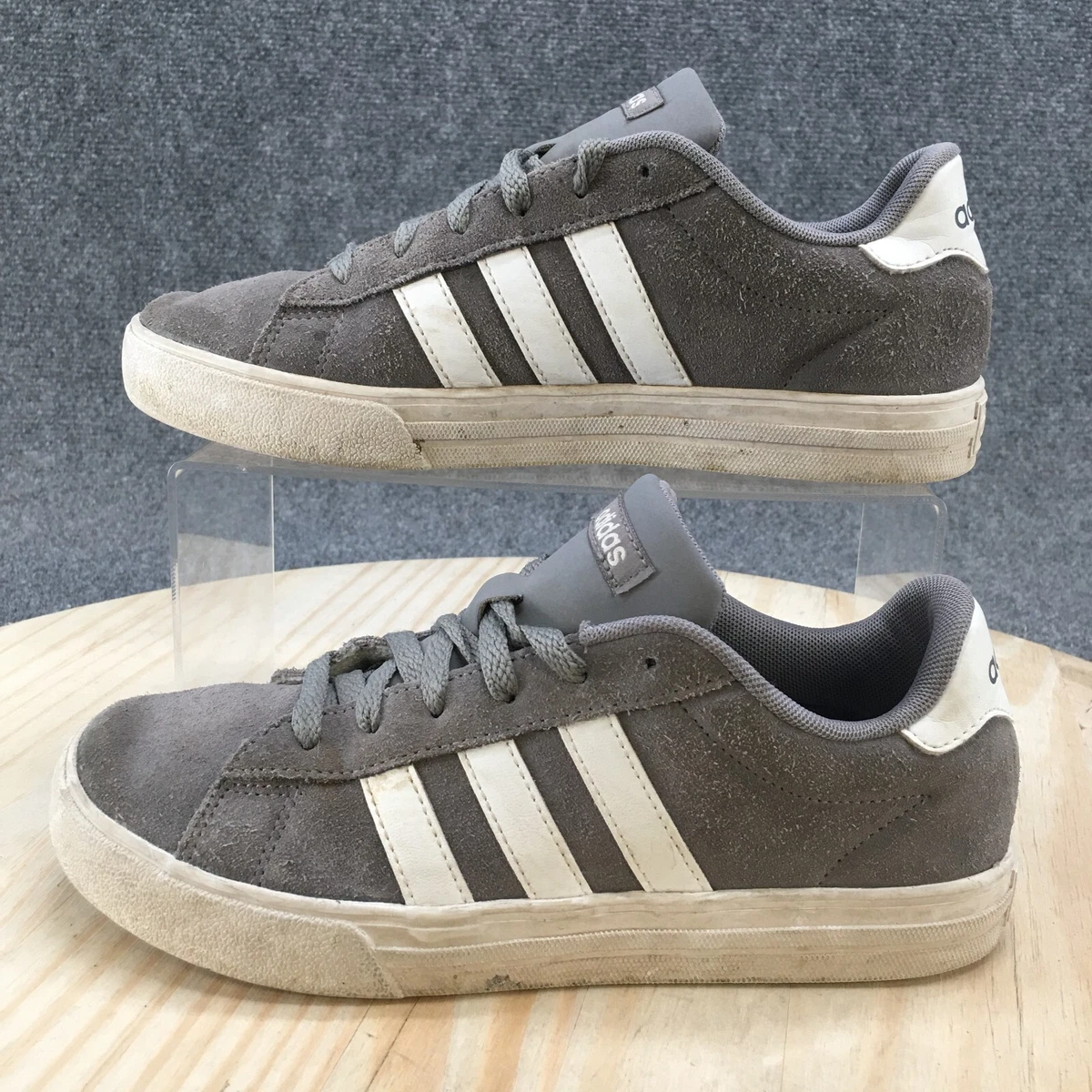 Adidas daily 2.0 sales men's suede sneakers
