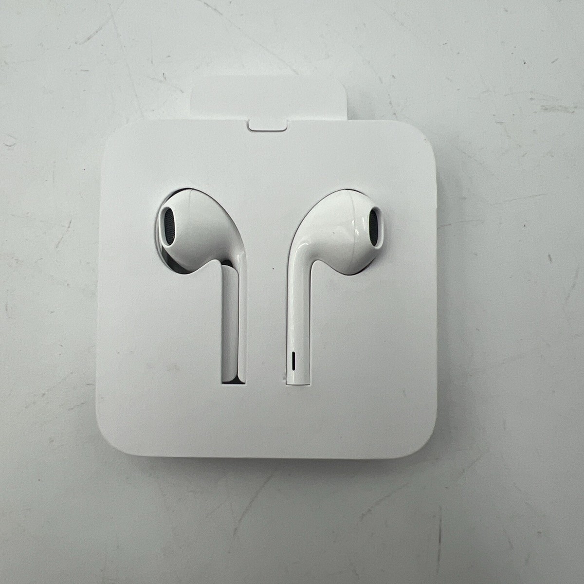 GENUINE OEM APPLE LIGHTNING WIRED HEADPHONES EARPODS A1748