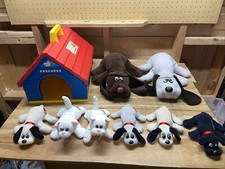 Vintage LOT 1980s Pound Puppies Dog House, 2 Lg Dogs, 4 Sm Dogs  2 Pond Kitty