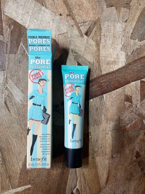 Imprimación minimizadora de poros Benefit The POREfessional 0,75 oz./22 ml. Nuevo con caja