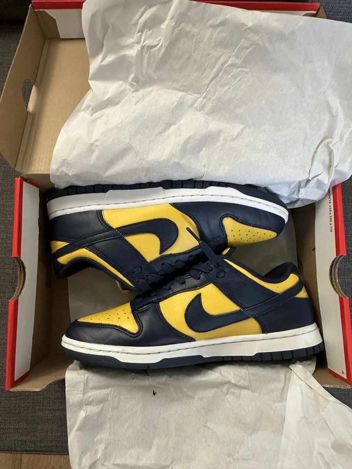 Nike Dunk Low Michigan 2021 Size UK7.5, photo 2 of 5