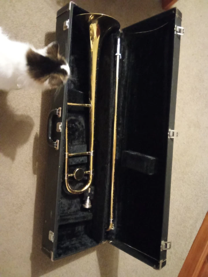 Bach Trombone - image 4 of 4