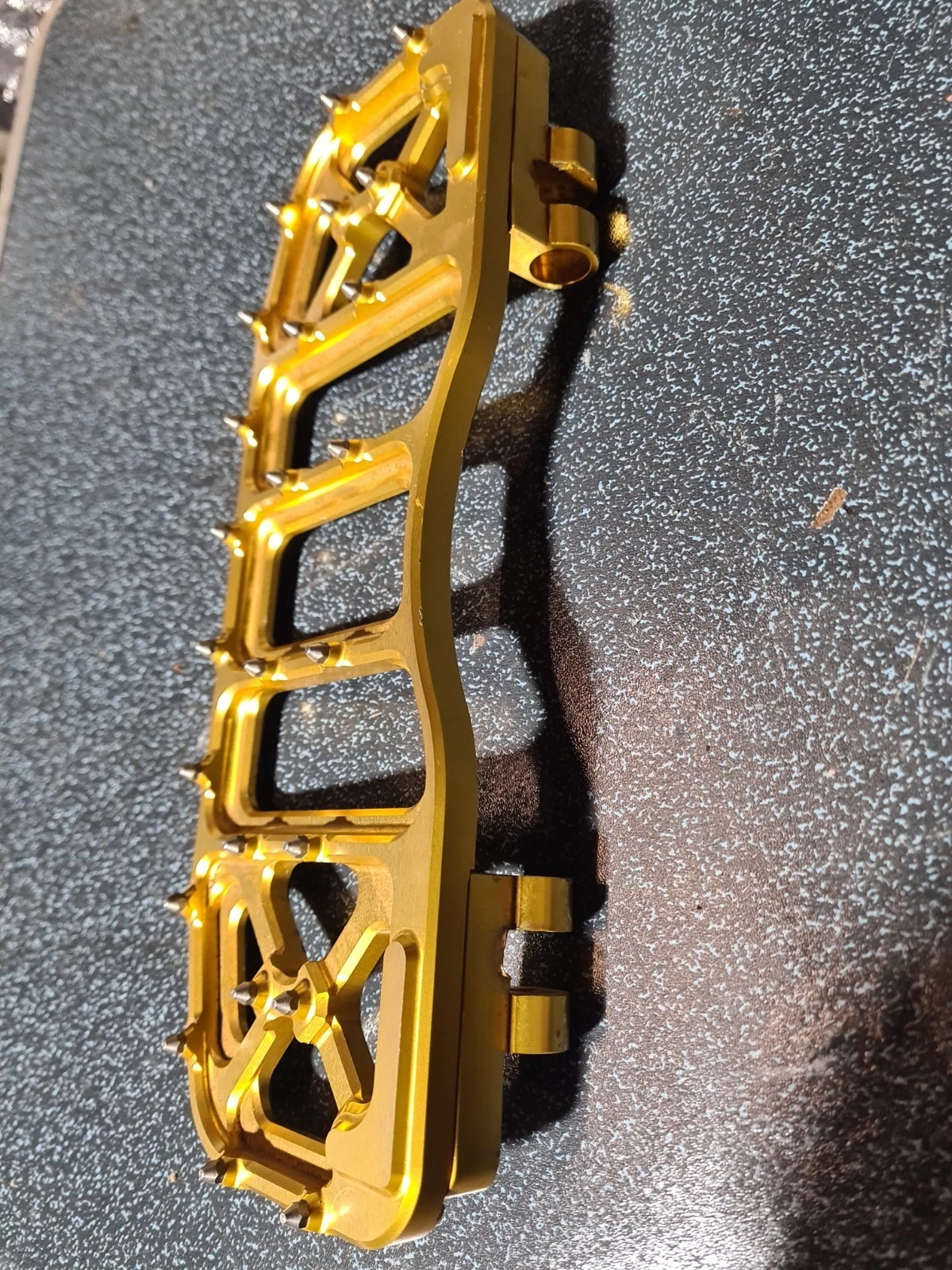 Picture 9 of 24