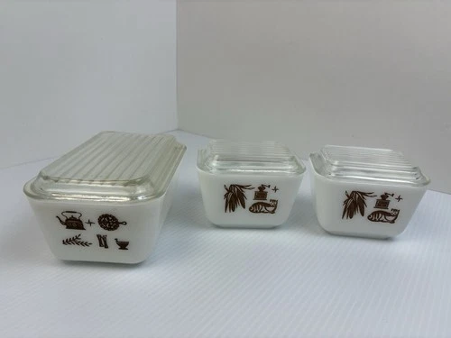 Vintage Pyrex Early American Pattern Refrigerator Set Dishes & Lids 501 & 502