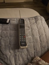 MOTOROLA DYNATAC 8000 - Brick Mobile Cell Phone Vintage Retro Collect Beige