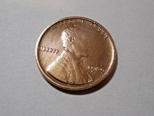 1909 VDB Lincoln Cent, in VF condition. Good coin. But you decide!!!!!!