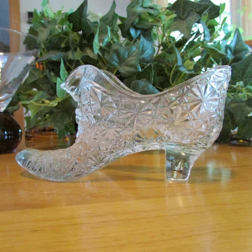 Fenton Clear Daisy & Button Cat Head SLIPPER SHOE