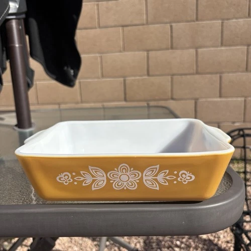 Vintage Pyrex Ovenware 1 1/2 QT Baking Casserole Dish 0503 Yellow w/ Flowers USA