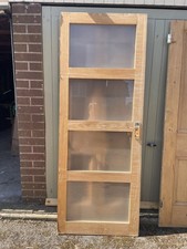 Internal Oak Veneer Contemporary 4L Shaker Frosted Glazed Door