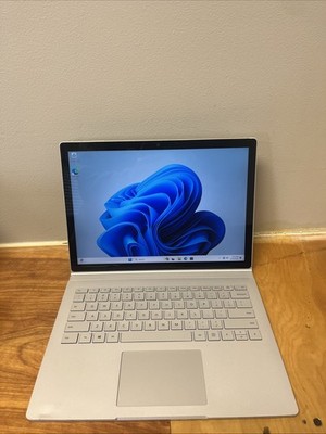 Microsoft Surface Book 2  i5-7300U 8GB RAM 256GB SSD Win11 Pro
