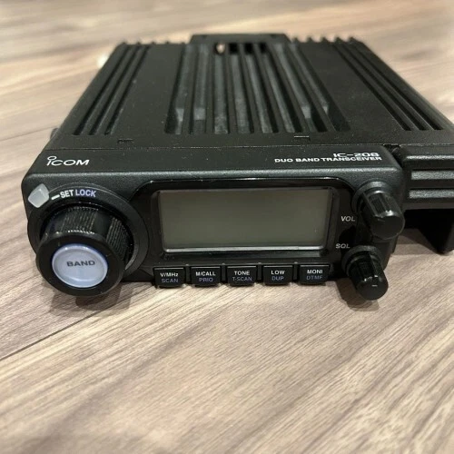 icom IC-208 Wideband Reception 144/430MHz Amateur Radio transceiver from Japan