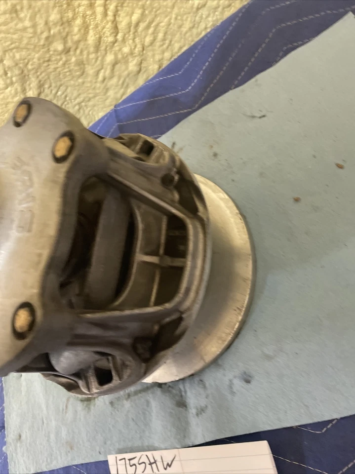 2004 Polaris RMK 700 embreagem acionada primária 175 - Imagem 4 de 4