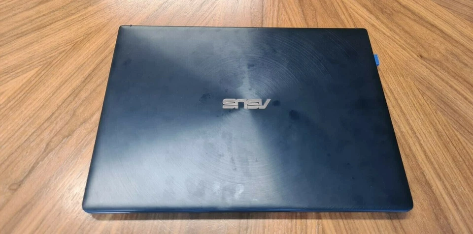 Asus Zenbook UX480FD 256gb SSD i78565U - Image 2 of 3