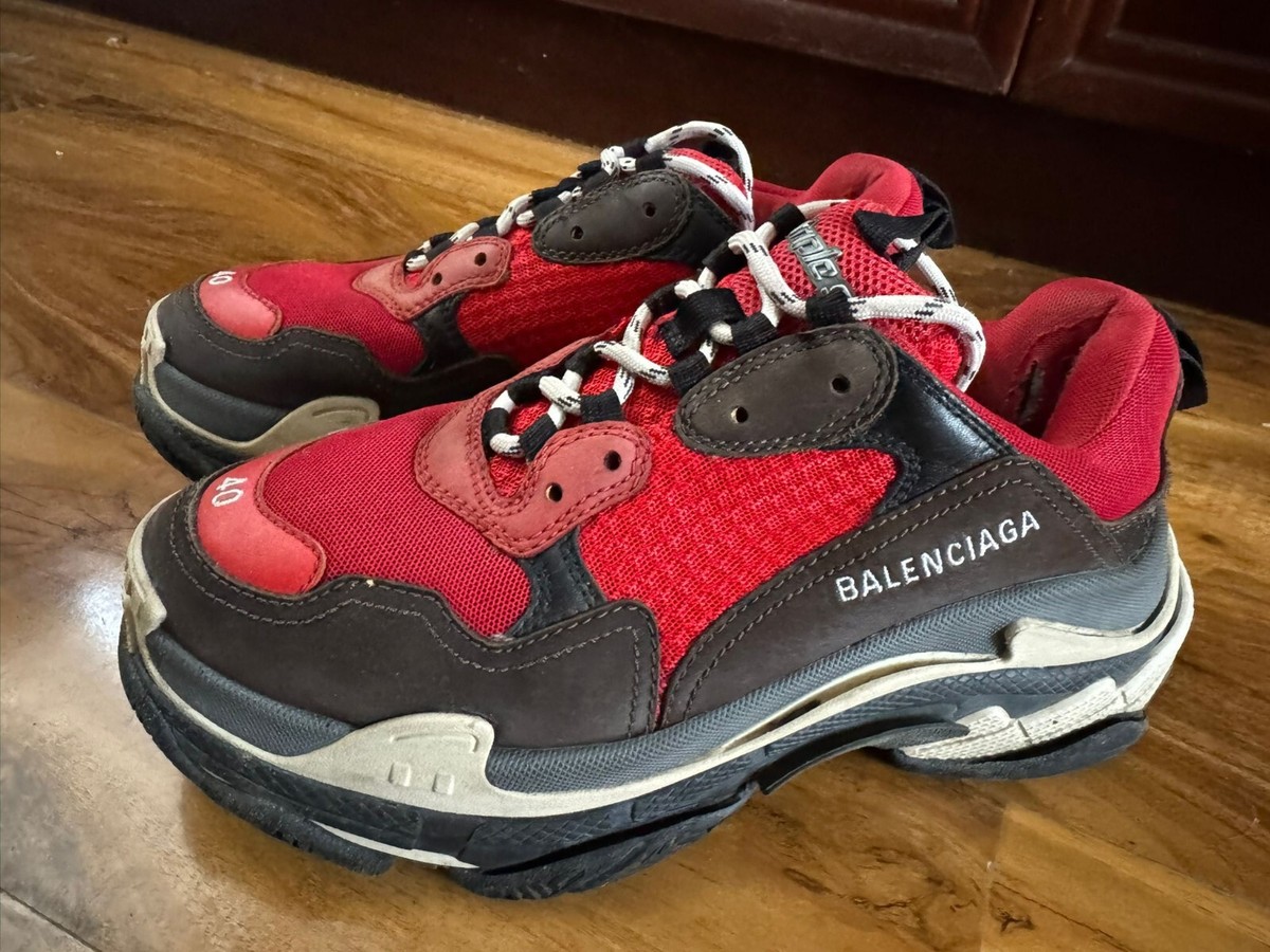 国内正規品 Balenciaga Triple S 18SS 黒赤 サイズ40 Balenciaga Triple S Sneakers black/red .Size 40 eu, 6 UK | eBay UK