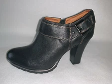 *New* Sofft WILLA Black Leather High Heel Buckle Shooties - 9 - Great Details