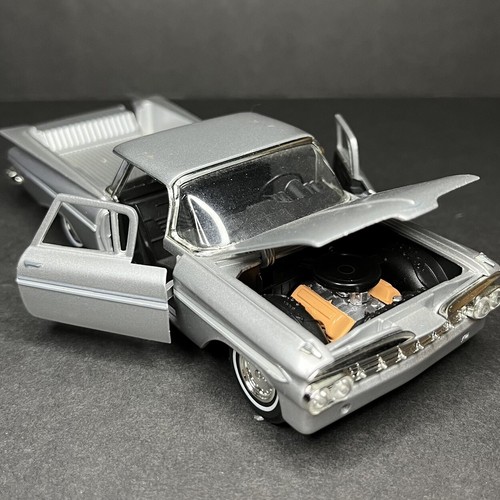 Signature 1:32 Scale Diecast Model ~ 1959 Chevrolet El Camino ~ NMMM Edition