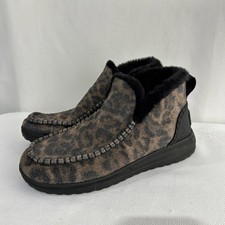 Hey Dude Denny Leo Nut Womens Size 8 Light Weight Slip On Leopard Print Booties